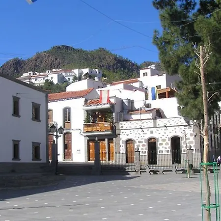 In De Tirajana, 102562 By Mo * Santa Lucia